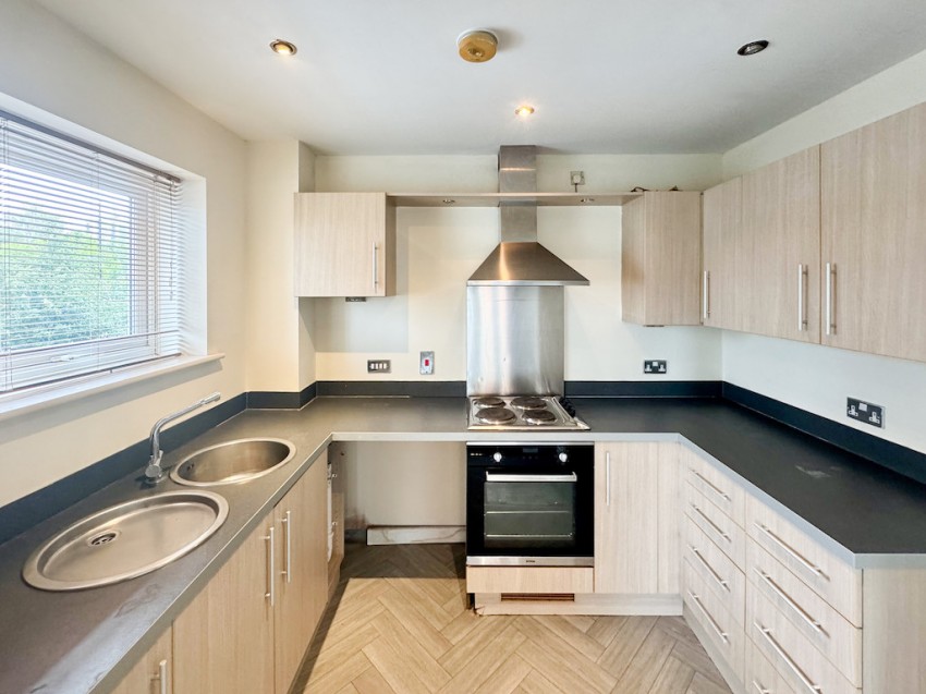 Images for 83 Aintree House